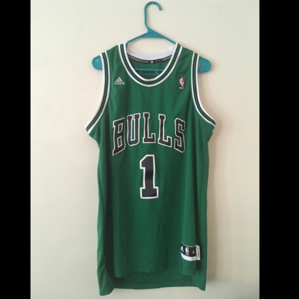 Bulls “Rose” #1 Men’s Medium